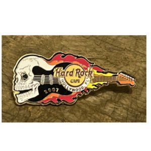 Hard Rock Cafe Pin ~ Hollywood FL ~ Skull Guitar Fire ~ 2007